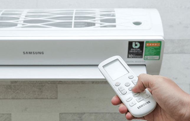 Điều hòa 1 chiều Samsung AR09TYHQASINSV có chế độ hẹn giờ tiện lợi