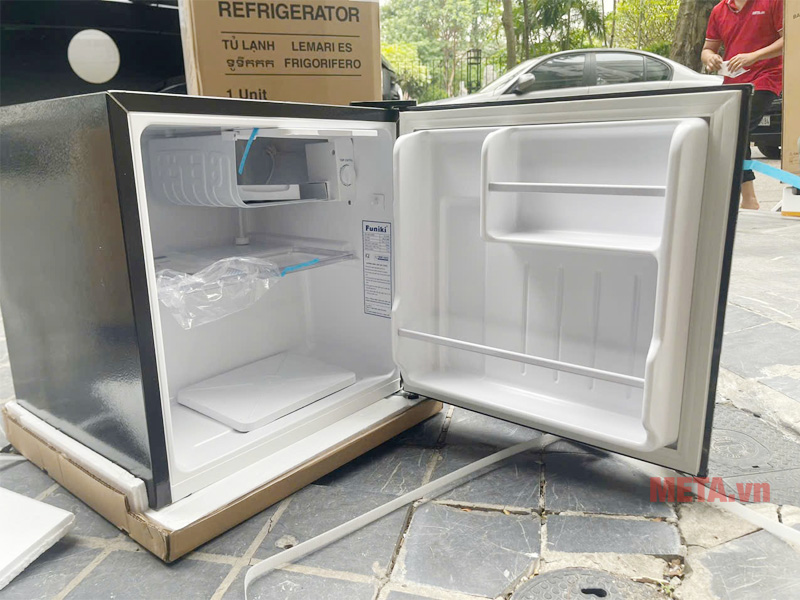 Funiki FR-51DSU có dung tích tổng là 50 lít, dung tích sử dụng thực tế là 46 lít