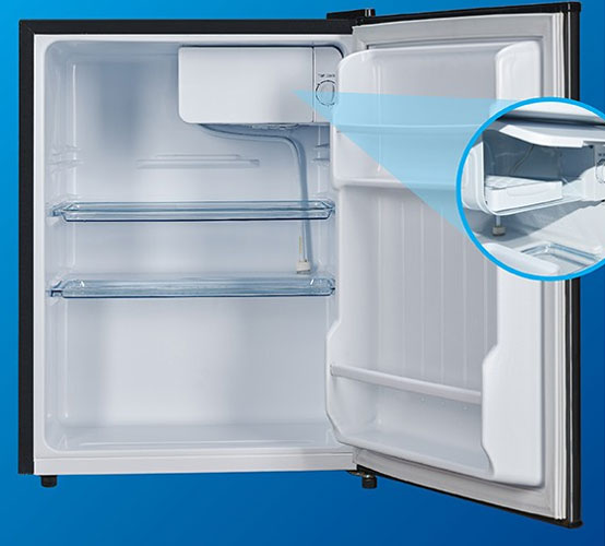 Khay đá của tủ lạnh Funiki FR 71DSU có nắp đậy tiện lợi