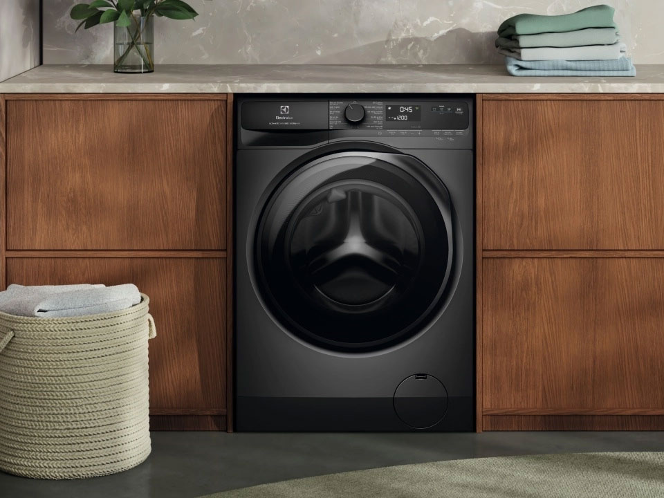 Máy giặt Electrolux UltimateCare 500 Inverter 11kg EWF1143P5SC