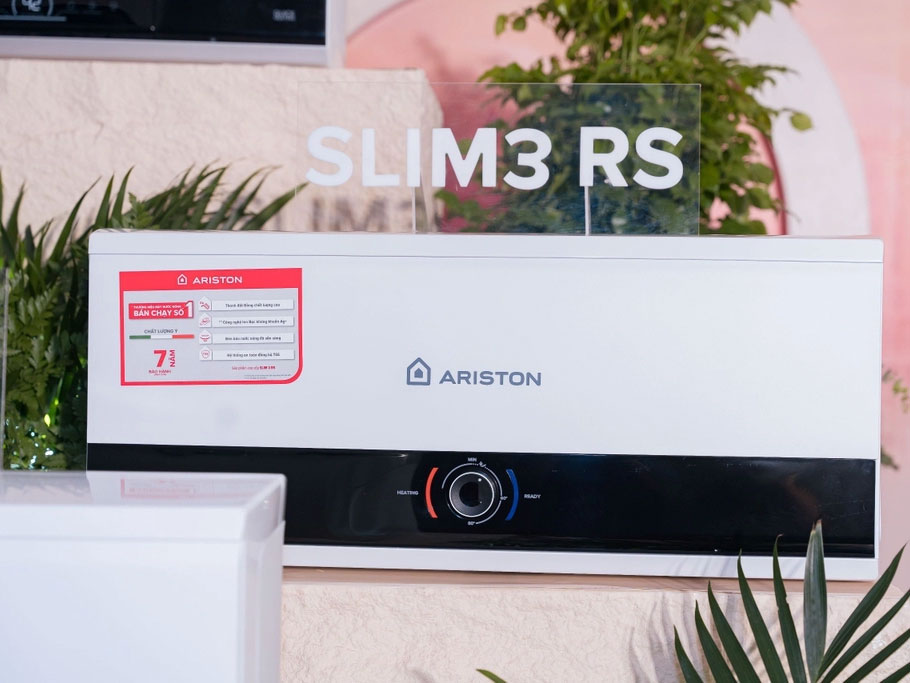 bình nóng lạnh Ariston SLIM3 30 RS VN có kiểu dáng hiện đại, sang trọng