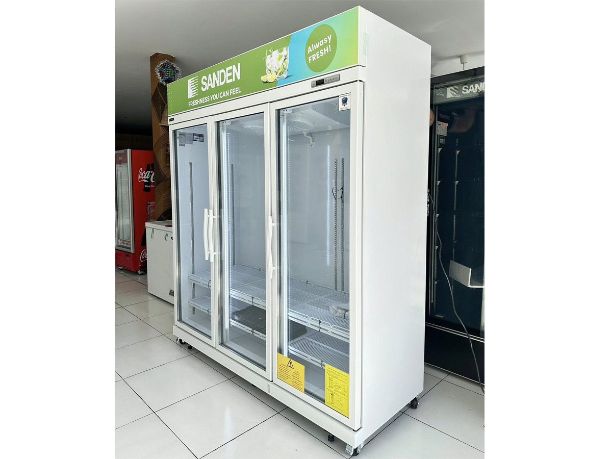 Tủ mát Sanden SPM-1800C Tủ mát Sanden SPM-1800C