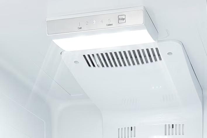 Đèn LED phía trên giúp quan sát dễ dàng LG T33SV